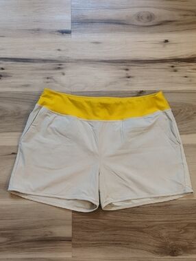 EUC Cotopaxi Shorts 4" Size Medium